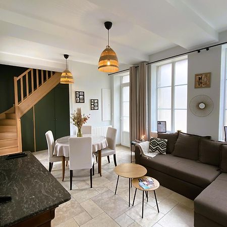 Maison 2 Chambres Avec Parking Et Jardin Noyon Exterior foto