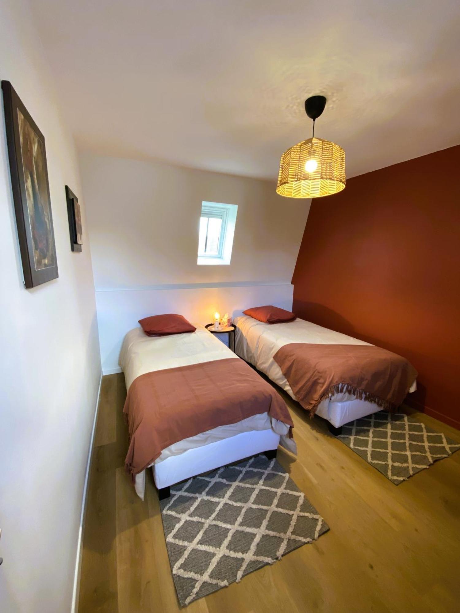 Maison 2 Chambres Avec Parking Et Jardin Noyon Exterior foto